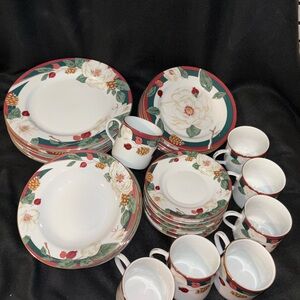 Magnolia China Floral Dinnerware Set for 7